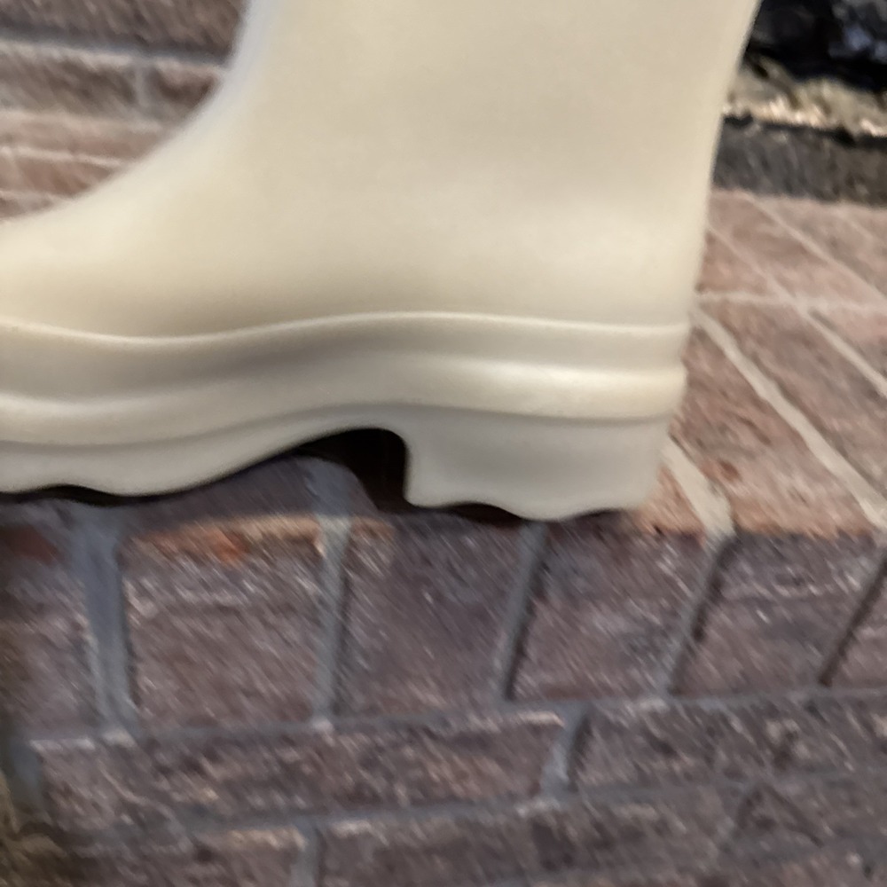 Vince Nia Moonlight Nude Lug Sole Women Waterproof Rain Boots Size 8 #452 - Picture 14 of 16